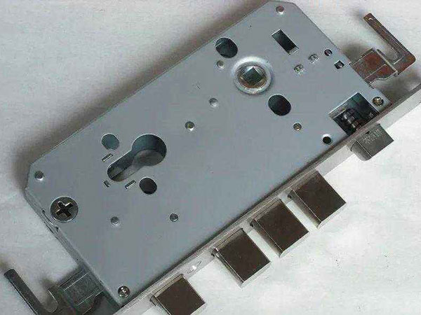 谢通门24小时上门开锁公司